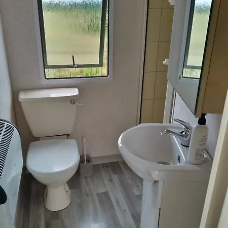 Domek Holenderski Camping *